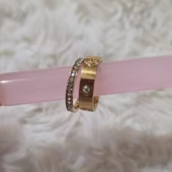 Gold Clover Eternity Band with Pavé Crystals Ring Set - Picture 10 of 10